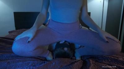 Clips4sale: 2 Young Girls Smothering In Yoga Pants