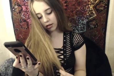 Clips4sale: Princess Violette - Ignoring You While I Text My Friends And Take Selfies
