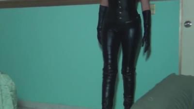 Latin Beauties In High Heels: Face Slappig For The Stupid Slave By Kalinda