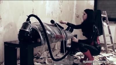 Amator: Lady Isis - Rubber Trash 2
