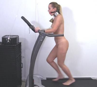 HuCows: Cindy Dollar - Treadmill Hopping (08-10-2022)