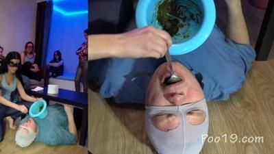 Poo19: MilanaSmelly - Training course for the toilet slave