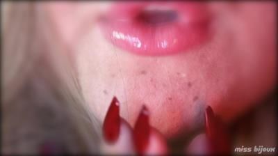 Mistress Bijoux - Lip Gloss Extortion