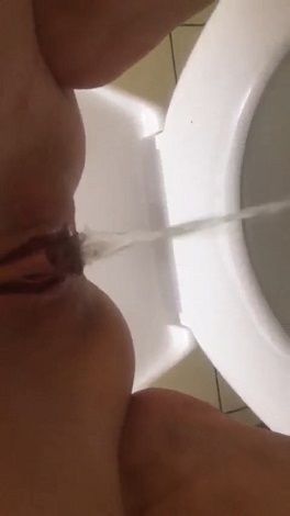 ScatShop: VeganLinda - Big Shit as Usual (Toilet-Flat)