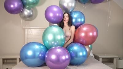 JJ Balloon - Inflatables Chrome Balloon Popping pt2
