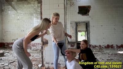 Kingdom Of Feet And Slaves: Astra Thrown in a Hole and Punished