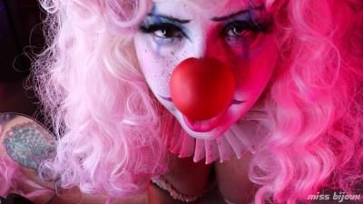 Mistress Bijoux - Clown Coughs