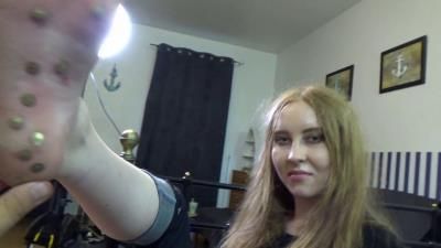 Clips4sale: Foot Torment Girls in Poland - I Nailed 33 Thumbtacks To Her Bare Feet Lilith