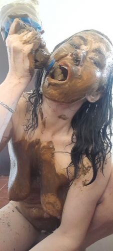 ScatShop: LiliXXXFetish - Dirty Scat Bottle Extreme Play