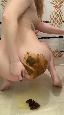 ScatShop: Jessiekaypoops - Full body smear and dirty dildo!