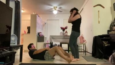 Beastcage Ballbusting - In the kitchen