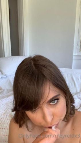 Riley Reid - Naughty Naughty Boy