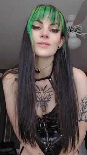 Prettyinpunk92 - Im the boss now JOE. Cum in own mouth